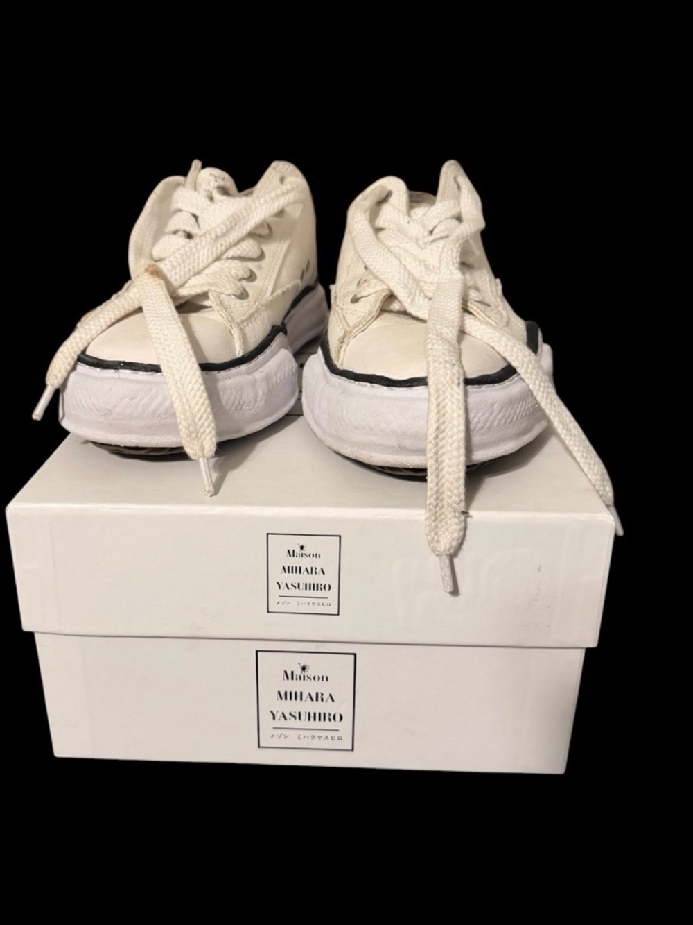 Miharayasuhiro Men's White Canvas Low-Top Sneakers with Black Trim